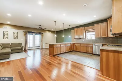 207 Moore Street, Philadelphia, PA 19148 - Photo 2