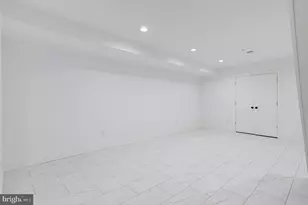 2318 E Hazzard St, Philadelphia, PA 19125 - Photo 38