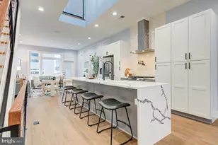 2318 E Hazzard St, Philadelphia, PA 19125 - Photo 6