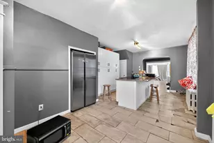 7009 Gillespie St, Philadelphia, PA 19135 - Photo 10