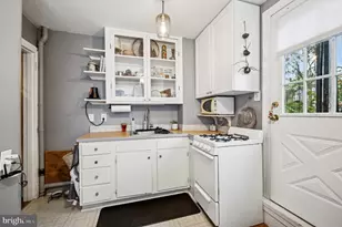 124 E Chestnut Hill Ave, Philadelphia, PA 19118 - Photo 22