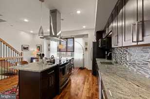 2015 S Hutchinson St, Philadelphia, PA 19148 - Photo 10