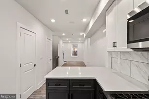 1752 Waterloo St, Philadelphia, PA 19122 - Photo 12