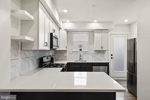 1752 Waterloo St, Philadelphia, PA 19122 - Photo 10