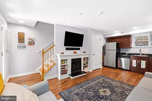 1027 N 4th St, Philadelphia, PA 19123 - Photo 4