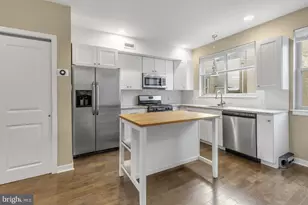 2030 Sepviva St, Philadelphia, PA 19125 - Photo 4