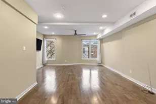 2030 Sepviva St, Philadelphia, PA 19125 - Photo 8