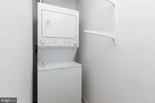 1637 Poplar St, Philadelphia, PA 19130 - Photo 16