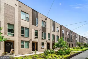 3107 Sunrise Walk, Philadelphia, PA 19125 - Photo 4