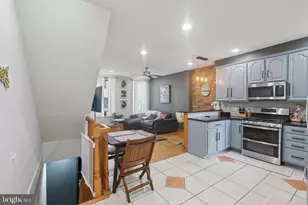 1522 Brown St, Philadelphia, PA 19130 - Photo 6