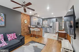 1522 Brown St, Philadelphia, PA 19130 - Photo 2