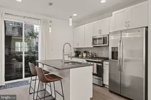 2544 S 2nd St, Philadelphia, PA 19148 - Photo 2