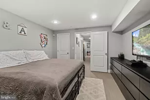 2115 Carpenter St, Philadelphia, PA 19146 - Photo 22