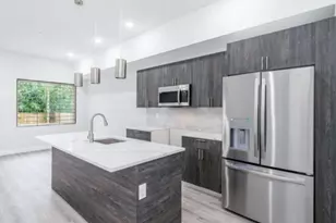 2438 N Mascher St, Philadelphia, PA 19133 - Photo 1