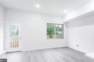 2438 N Mascher St, Philadelphia, PA 19133 - Photo 12