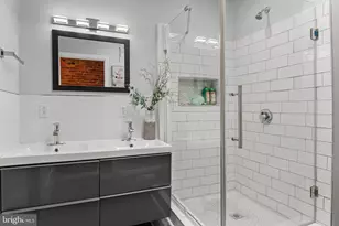 2327 Gerritt St, Philadelphia, PA 19146 - Photo 16