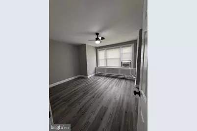 2656 S Shields Street, Philadelphia, PA 19142 - Photo 8