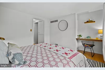 37 Queens Avenue, Philadelphia, PA 19147 - Photo 18