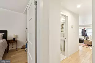 618 S 21st St, Philadelphia, PA 19146 - Photo 4