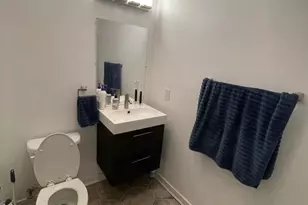924 N 15th St, Philadelphia, PA 19130 - Photo 10