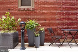 1518 Spruce St, Philadelphia, PA 19102 - Photo 16