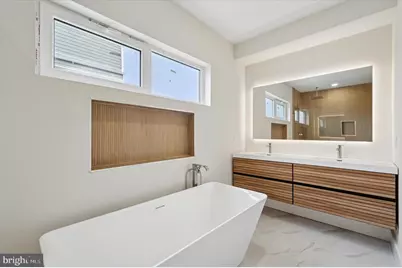 2439 E Huntingdon Street, Philadelphia, PA 19125 - Photo 32