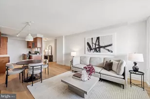 604 S Washington Square, Philadelphia, PA 19106 - Photo 2