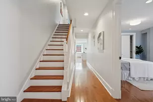 1215 Spruce St, Philadelphia, PA 19107 - Photo 16