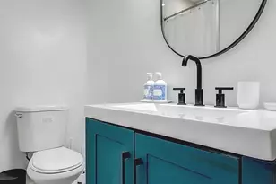 2203 Catharine St, Philadelphia, PA 19146 - Photo 6