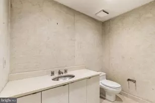 2301 Cherry St, Philadelphia, PA 19103 - Photo 4