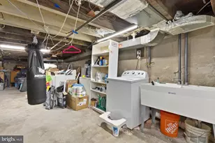 1106 W Moyamensing Ave, Philadelphia, PA 19148 - Photo 26