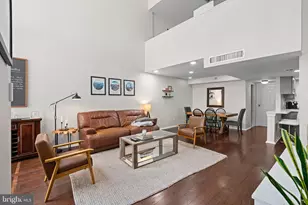528 Manning Walk, Philadelphia, PA 19106 - Photo 4