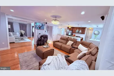 8905 Springview Road, Philadelphia, PA 19115 - Photo 22