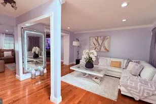 8905 Springview Rd, Philadelphia, PA 19115 - Photo 16