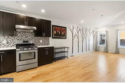 1347 20th St #A, Philadelphia, PA 19146 - Photo 2