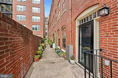 2 Willings Alley Mews, Philadelphia, PA 19106 - Photo 1