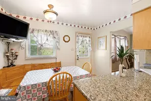 9812 Ferndale St, Philadelphia, PA 19115 - Photo 16