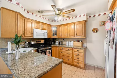 9812 Ferndale Street, Philadelphia, PA 19115 - Photo 14