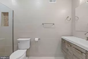 107 Ellsworth St, Philadelphia, PA 19147 - Photo 28