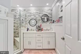 1727 S 4th St, Philadelphia, PA 19148 - Photo 12