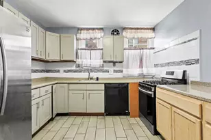 1417 Unruh Ave, Philadelphia, PA 19111 - Photo 10