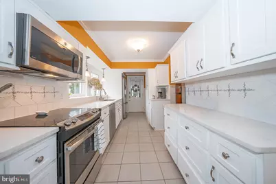 6323 Sherwood Road, Philadelphia, PA 19151 - Photo 32