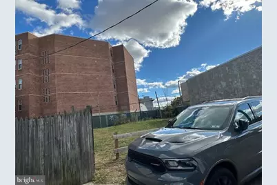 911 N 45th Street, Philadelphia, PA 19104 - Photo 4