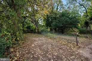 366 E Upsal St, Philadelphia, PA 19119 - Photo 24