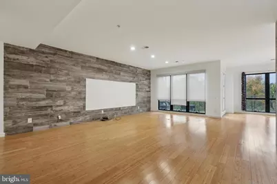 934 N 3rd Street #310, Philadelphia, PA 19123 - Photo 2