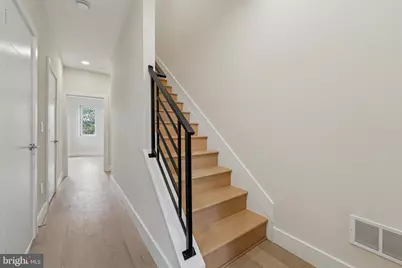 2440 E Harold Street, Philadelphia, PA 19125 - Photo 30