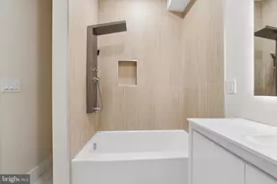 2440 E Harold St, Philadelphia, PA 19125 - Photo 18