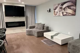 105 Lombard St, Philadelphia, PA 19147 - Photo 2