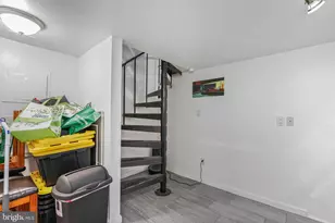 1037 Crease St, Philadelphia, PA 19125 - Photo 30