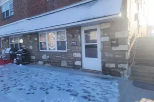 2218 Strahle St, Philadelphia, PA 19152 - Photo 4